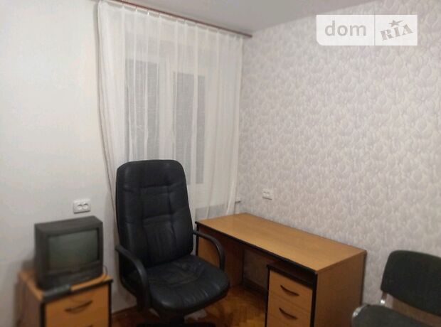 Rent an apartment in Kyiv near Metro Dorohozhichi per 9000 uah. 