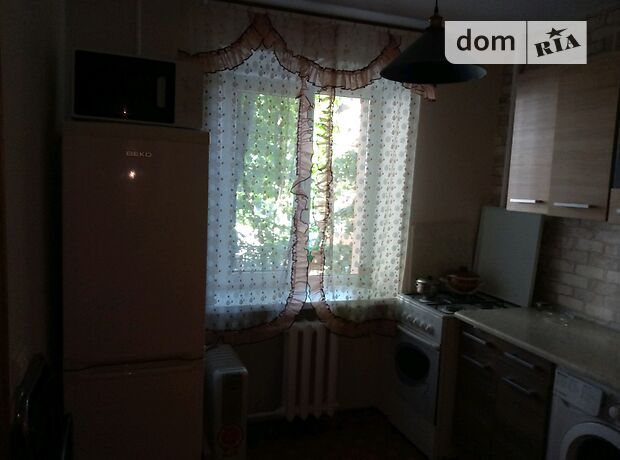 Зняти квартиру в Києві біля ст.м. Дорогожичі за 9000 грн. 