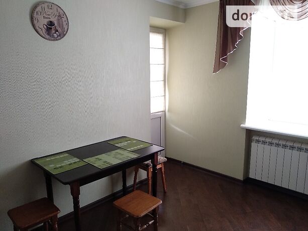 Rent an apartment in Khmelnytskyi on the St. Mazura per 8000 uah. 