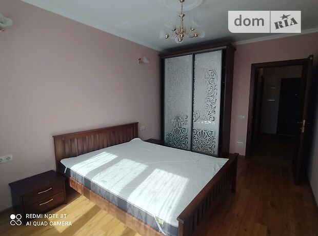 Снять квартиру в Львове на ул. Ольги княгини за 14000 грн. 