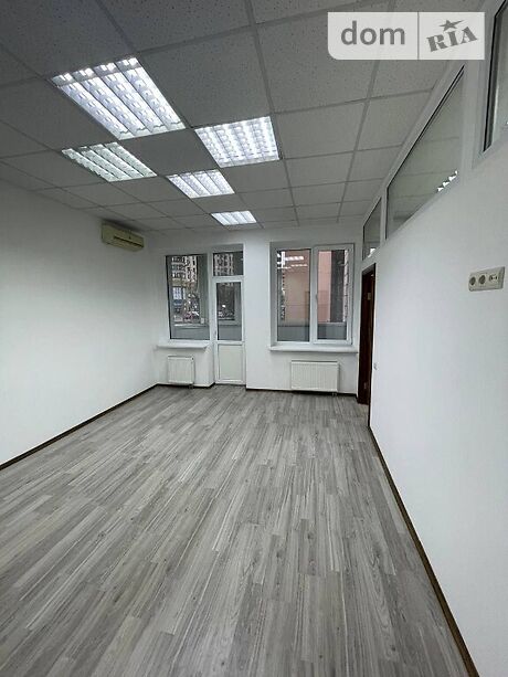 Rent an office in Kyiv on the St. Chornovola Viacheslava 2 per 30000 uah. 