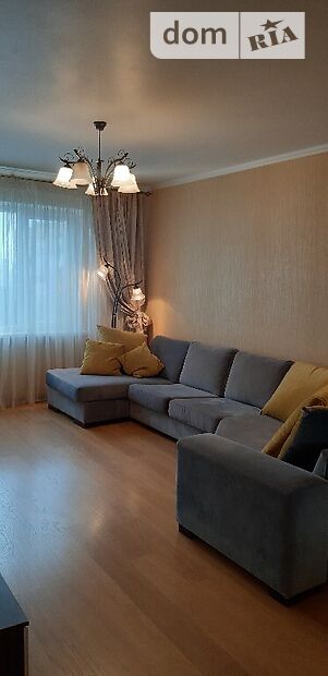 Rent an apartment in Mykolaiv on the St. Lazurna per 9500 uah. 