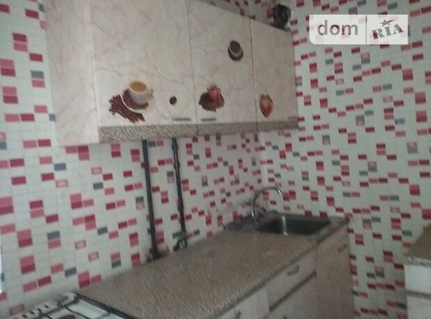 Rent an apartment in Dnipro on the St. Leonida Stromtsova per 5400 uah. 