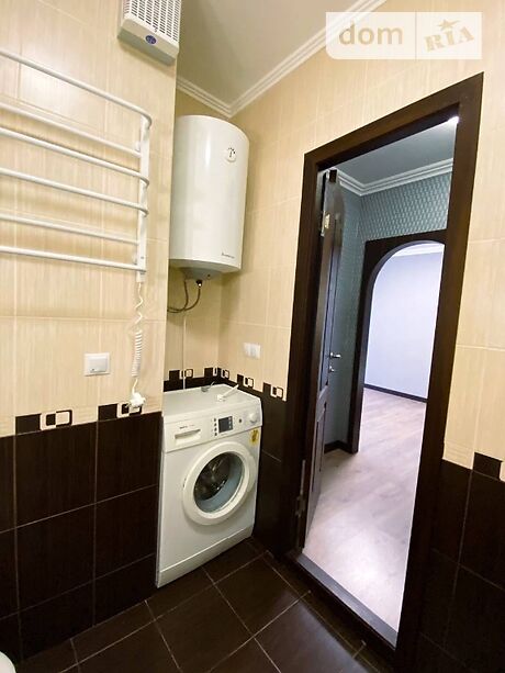 Rent an apartment in Kyiv on the St. Hmyri Borysa 16 per 12000 uah. 