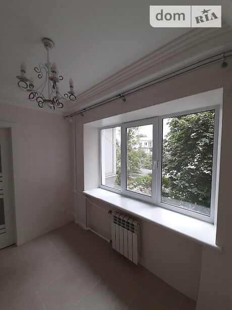 Rent an apartment in Kyiv on the St. Orlyka Pylypa per 20500 uah. 