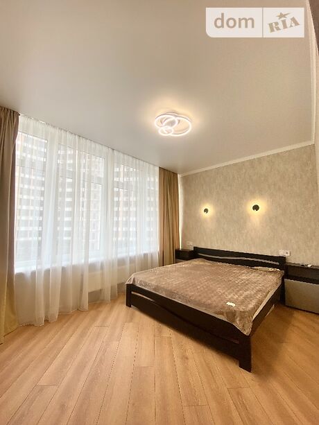 Снять посуточно квартиру в Одессе на ул. Каманина 16/4 за 1600 грн. 