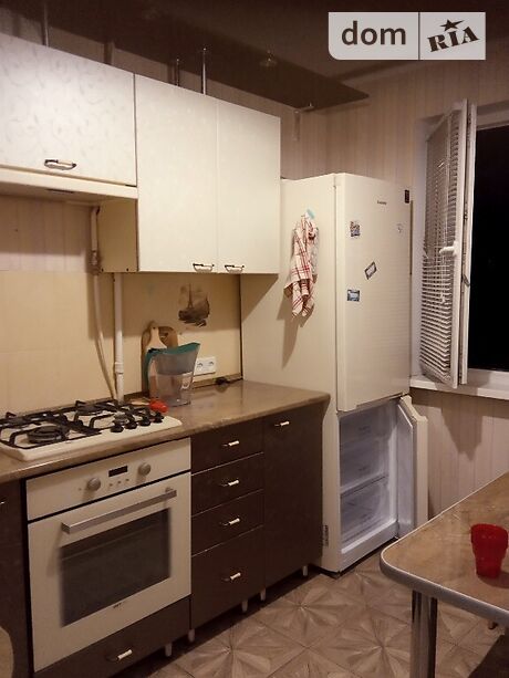 Rent an apartment in Kyiv near Metro Darnitsia per 8000 uah. 