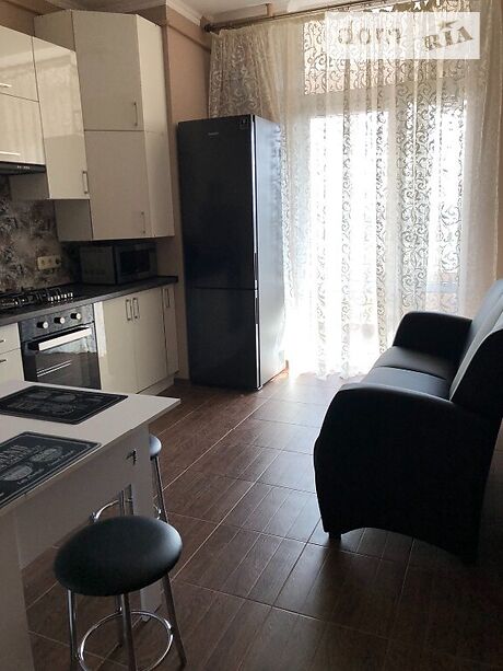 Rent an apartment in Lviv on the St. Porokhova 20 per 10000 uah. 