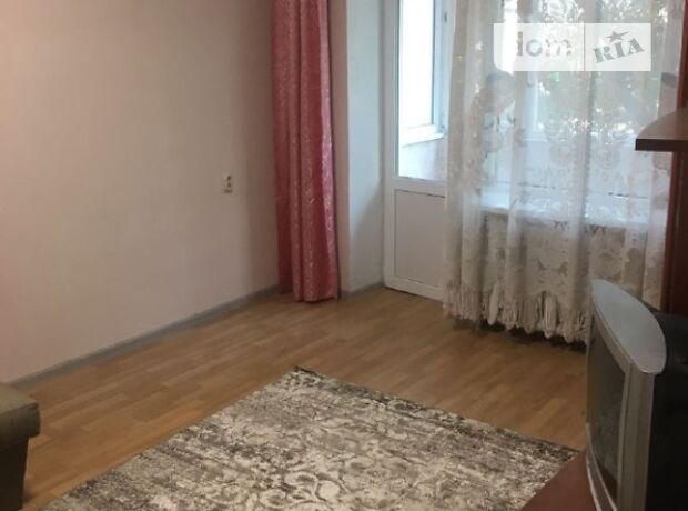 Rent an apartment in Kyiv on the St. Pyrohivskyi shliakh per 8500 uah. 