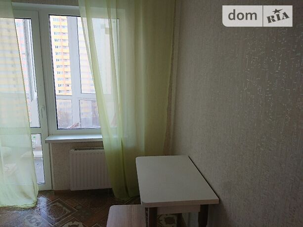 Снять квартиру в Киеве на ул. Калнышевского Петра за 10000 грн. 