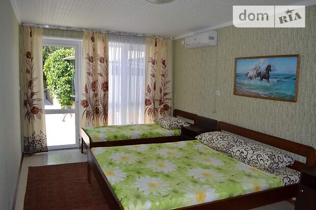 Зняти подобово квартиру в Бердянську на просп. Азовський 80 за 150 грн. 