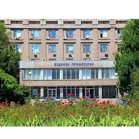 Rent an office in Zaporizhzhia on the Profspilok maidan per 13500 uah. 