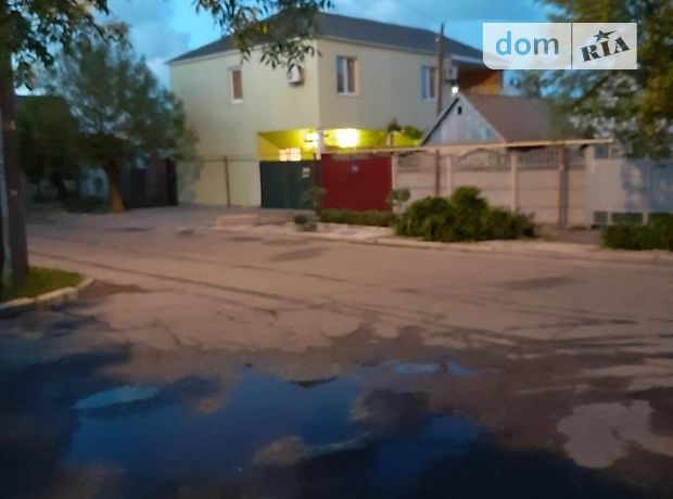 Rent daily a house in Berdiansk on the St. 6 per 150 uah. 