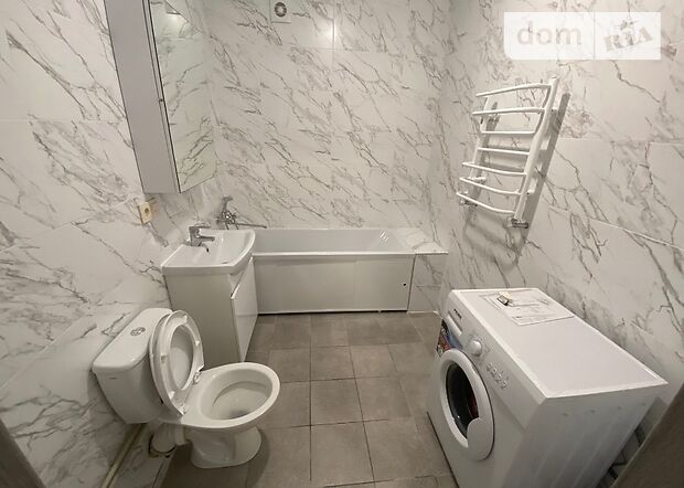 Rent an apartment in Lviv on the St. Vesniana per 6500 uah. 