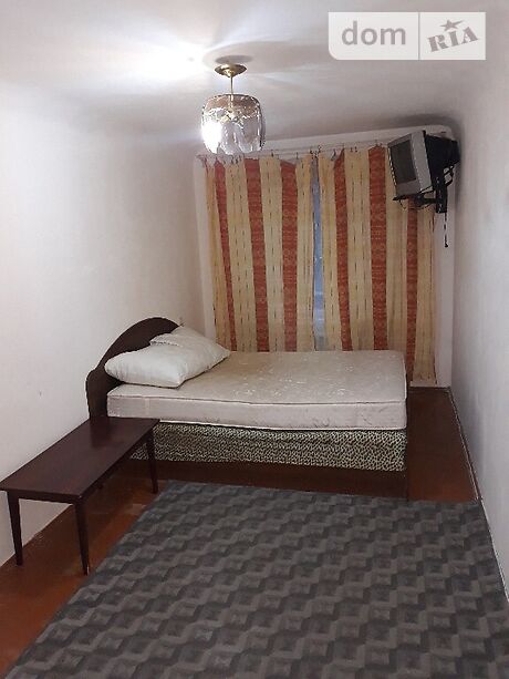 Rent an apartment in Ivano-Frankivsk on the St. Vasylia Symonenka 6 per 3800 uah. 