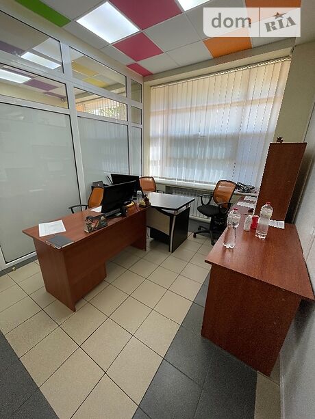 Снять офис в Запорожье на ул. Патриотическая за 78400 грн. 