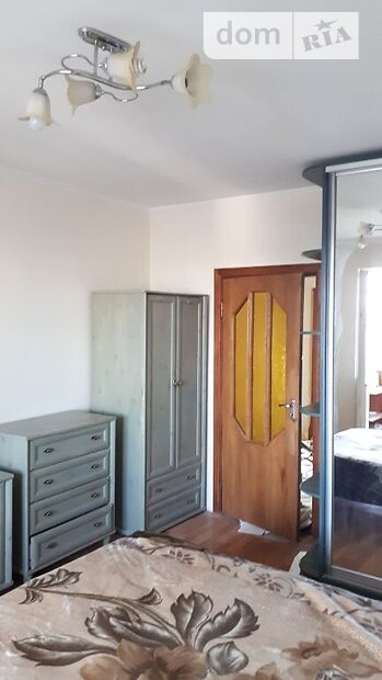 Rent an apartment in Kyiv on the St. Ivashkevycha Yaroslava 3 per 9999 uah. 