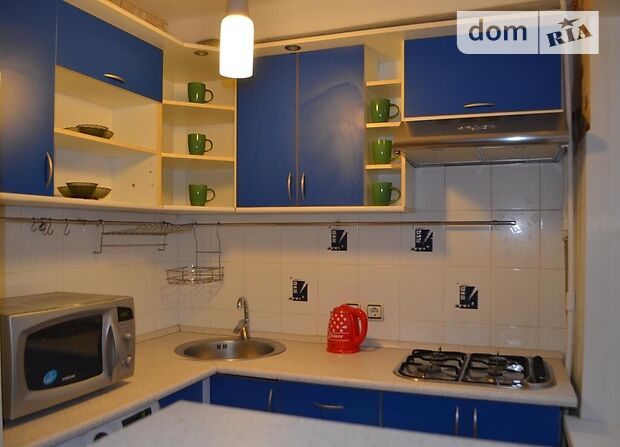 Rent daily an apartment in Kyiv near Metro Obolon per 850 uah. 