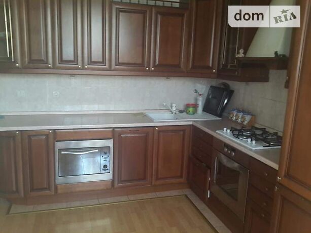 Rent an apartment in Vinnytsia on the St. 2-i Pyrohova 115а per 11000 uah. 