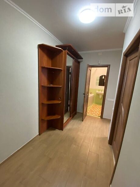 Rent daily an apartment in Odesa on the housing massive Raduzhnyi per 900 uah. 