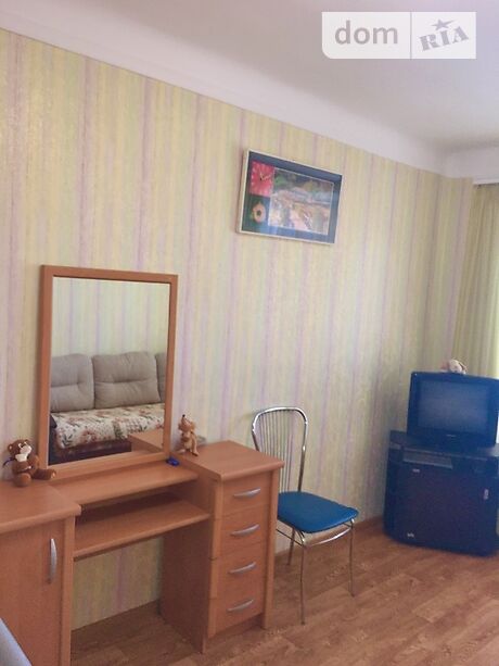 Rent daily an apartment in Berdiansk on the St. Morska 21 per 600 uah. 