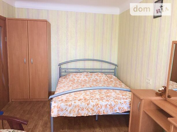 Зняти подобово квартиру в Бердянську на вул. Морська 21 за 600 грн. 