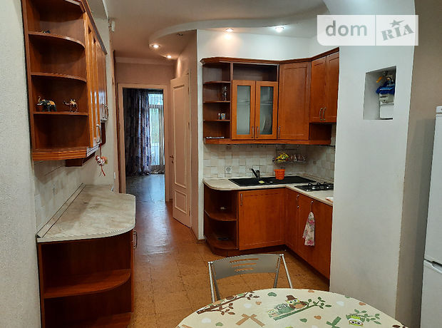 Rent an apartment in Dnipro on the St. Naberezhna per 14000 uah. 