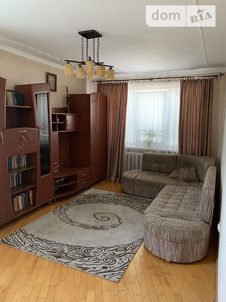 Rent an apartment in Lviv on the St. Volodymyra Velykoho per 7500 uah. 