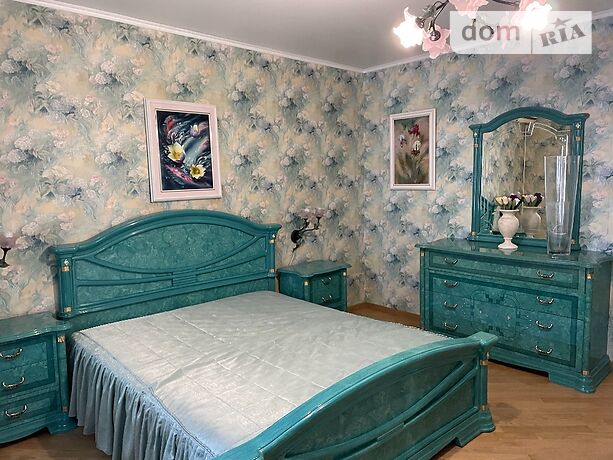 Снять квартиру в Киеве в Соломенском районе за 25000 грн. 