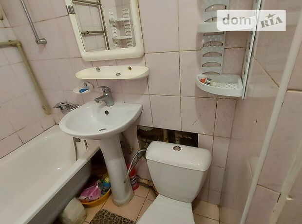 Rent daily an apartment in Odesa on the St. Luzanivska per 750 uah. 