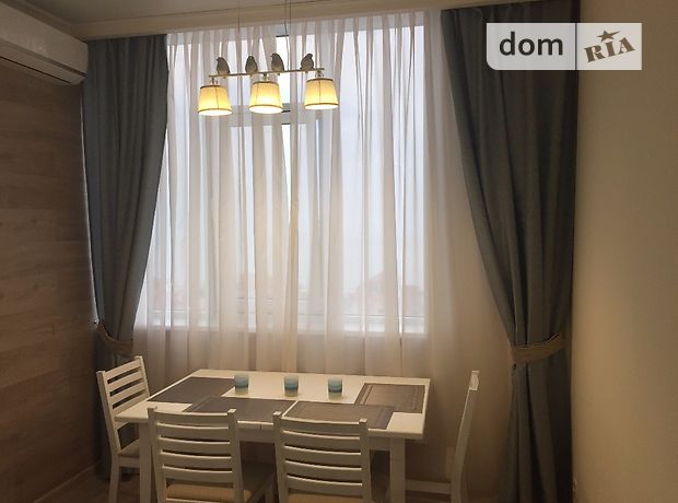 Rent an apartment in Odesa on the Blvd. Frantsuzkyi per 12097 uah. 
