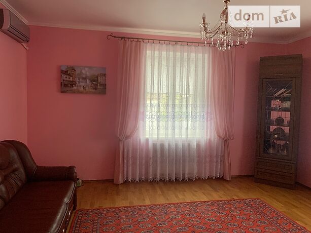 Rent an apartment in Vinnytsia on the St. Mykoly Ovodova per 7500 uah. 