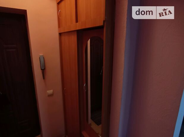 Rent an apartment in Lviv on the St. Ryashivska per 6200 uah. 