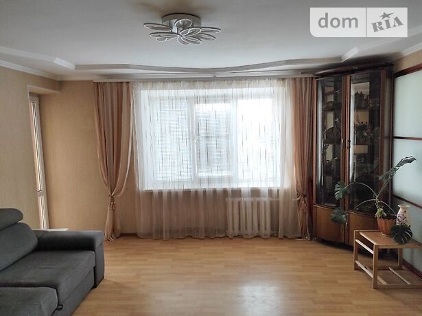 Rent an apartment in Vinnytsia on the St. Andriia Pervozvannoho per 8500 uah. 