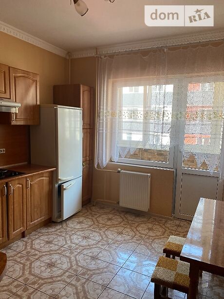 Снять квартиру в Черновцах на ул. Белорусская за 7527 грн. 