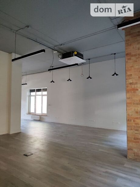 Rent an office in Kyiv on the St. Dehtiarna per 147453 uah. 