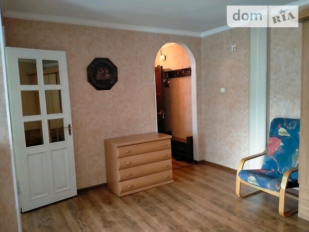 Rent daily an apartment in Odesa on the St. Zatyshna 95 per 500 uah. 