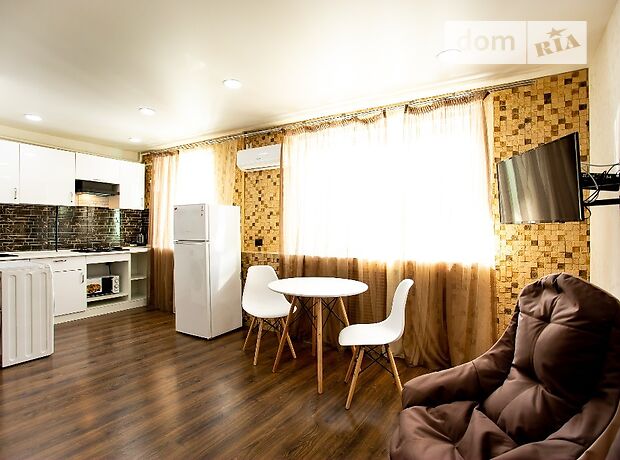 Rent daily an apartment in Kherson on the Avenue Ushakova per 600 uah. 
