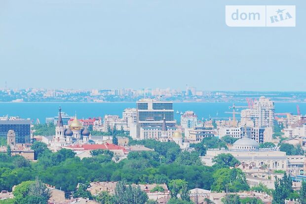 Rent an office in Odesa on the St. Baseina per 10499 uah. 