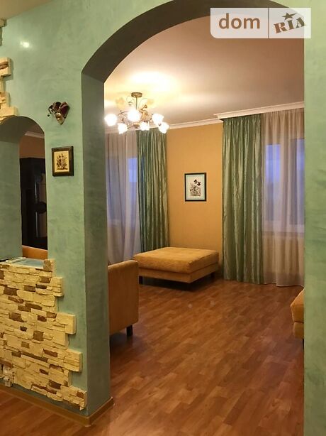 Rent an apartment in Kyiv on the St. Obolonska 6 per 21000 uah. 