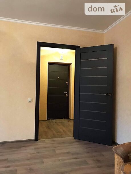 Rent an apartment in Vinnytsia on the Avenue Yunosti per 7000 uah. 