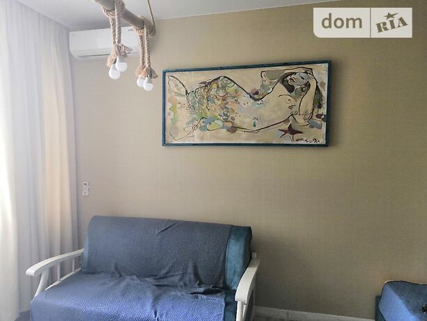 Rent an apartment in Odesa on the St. Zolotyi bereh per 7400 uah. 