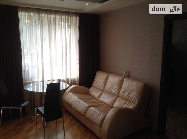 Rent an apartment in Kyiv on the St. Heroiv Sevastopolia 5 per 11000 uah. 