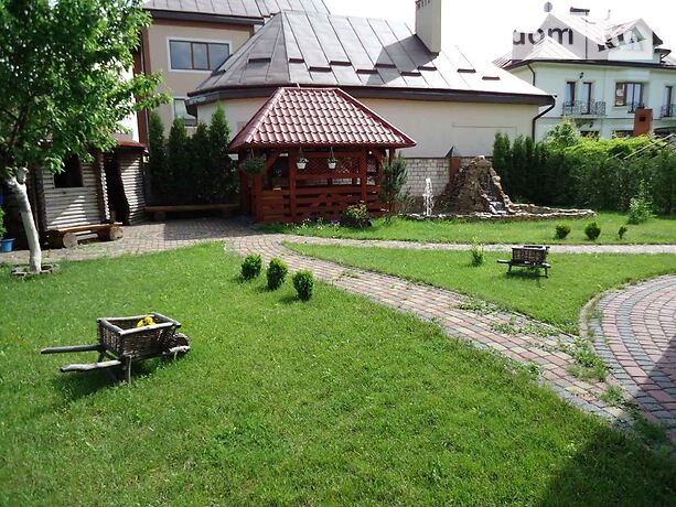 Rent a house in Lviv on the St. Sadova per 35000 uah. 