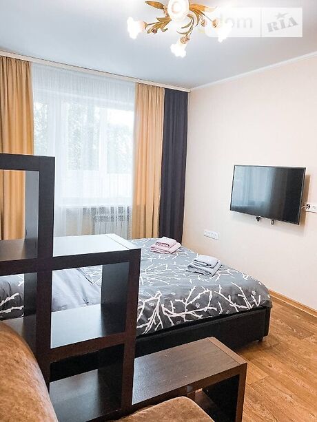 Снять посуточно квартиру в Мариуполе на переулок Свободы 1000 за 500 грн. 