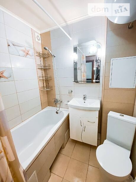 Rent daily an apartment in Mariupol on the lane Svobody 1000 per 500 uah. 