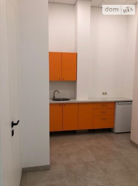 Rent an office in Kyiv on the St. Harmatna 37-А per 60900 uah. 