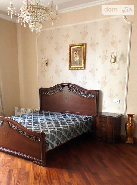 Rent an apartment in Kyiv on the St. Protasiv Yar 8 per 66489 uah. 