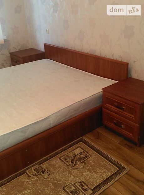 Rent an apartment in Odesa on the St. Soniachna 7/9 per 9500 uah. 
